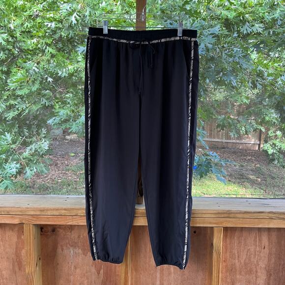 Allison Joy Pants - Allison Joy Evereve Liza Snake Side Piped Jogger Black Size L. NEW
